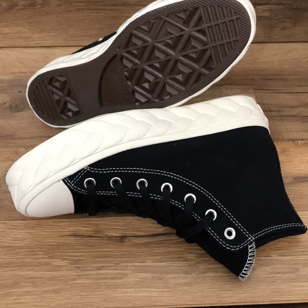 PLATFORM LEATHER CONVERSE HIGH TOP BRAND NEW - Picture 14 of 14